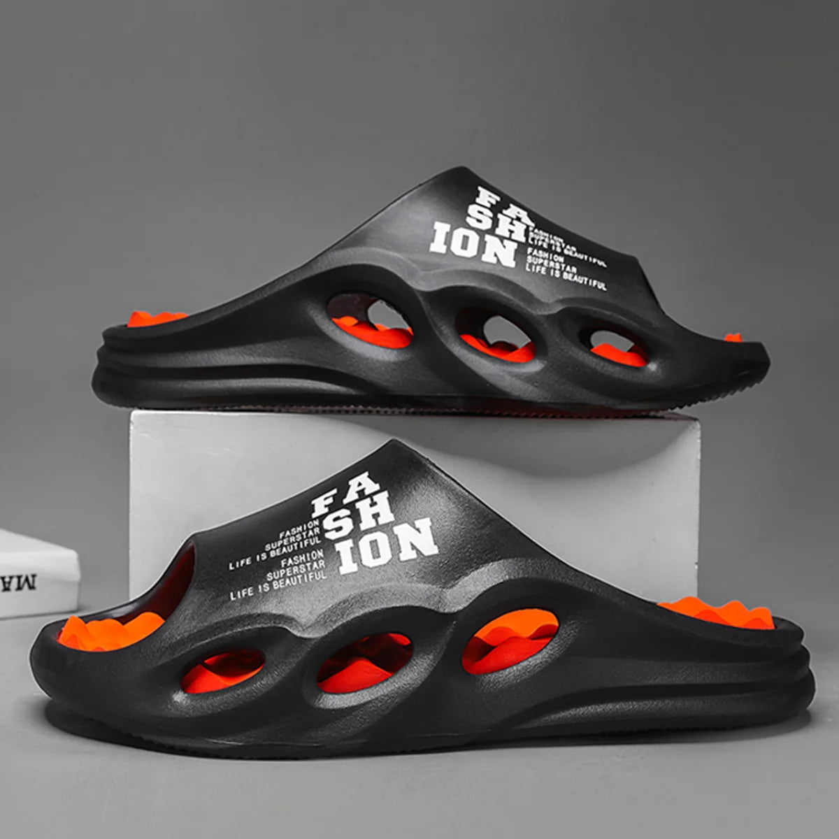 Men Fashion Massage Slippers Indoor/Outdoor Sandals Beach Flip Flop Thick Sole Male Slides Summer Non-Slip Men Shower Slippers