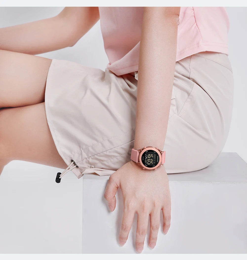 NAVIFORCE Comfortable Silicone Woman watch Waterproof LCD Display Clock Ladies Fashion Sport Electronic Wristwatches Reloj Mujer