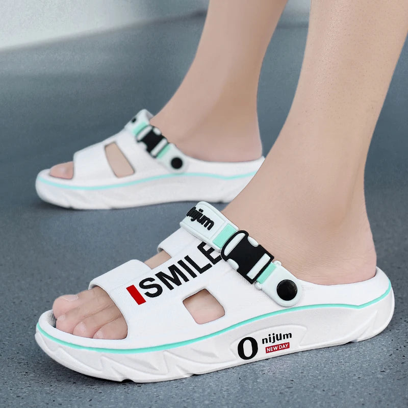 2025 New Men's Massage Slippers Indoor Outdoor Sandals Beach Comfortable Soft Slides Clogs Casual Shoes Men Women Home Slippers