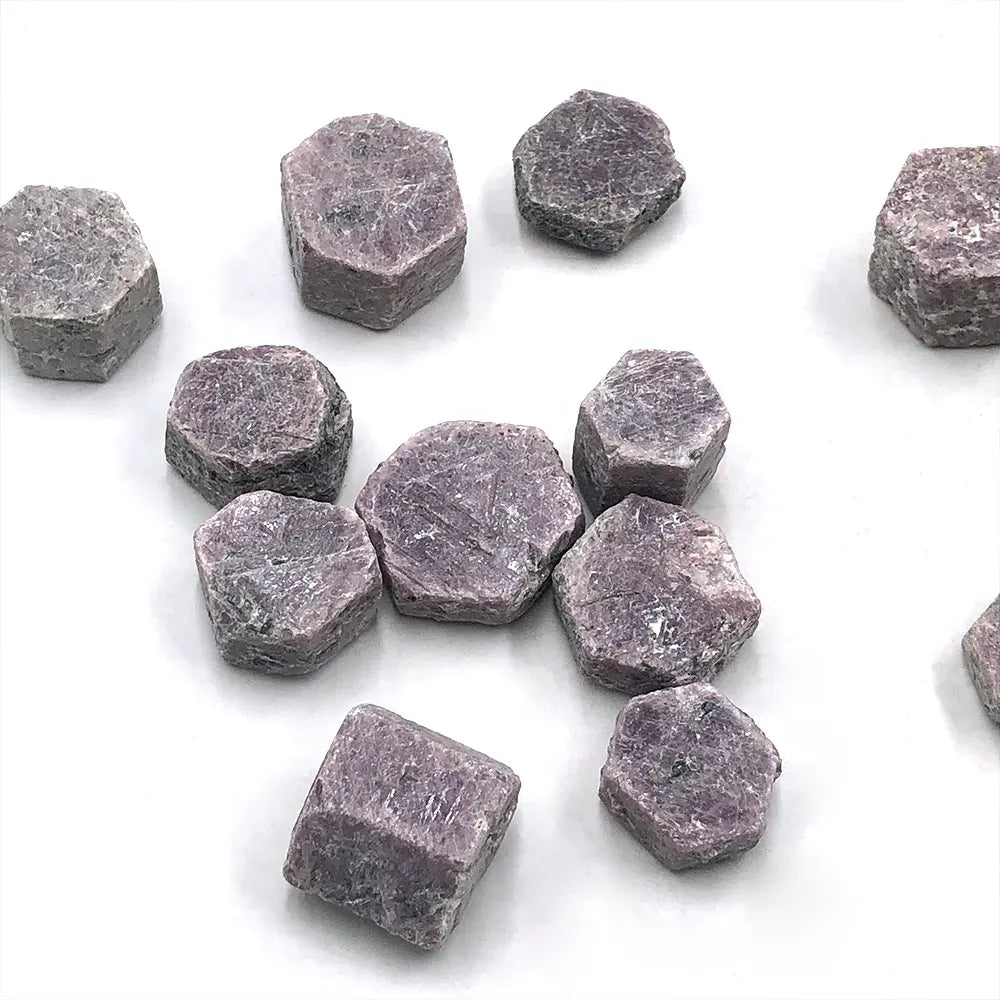 100g Bulk Natural Stone Raw Red Corundum Ruby Crystals Minerals Healing Stones Gemstones Reiki Home Decor Garden Decoration Gift