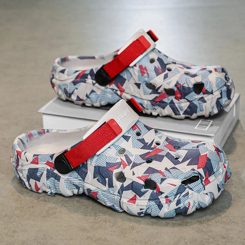 New Men's Clogs Slippers Sandal Male Garden Shoes Flat Camouflage Sandals Male Sneakers Outdoor Flip Flops Home Clogs