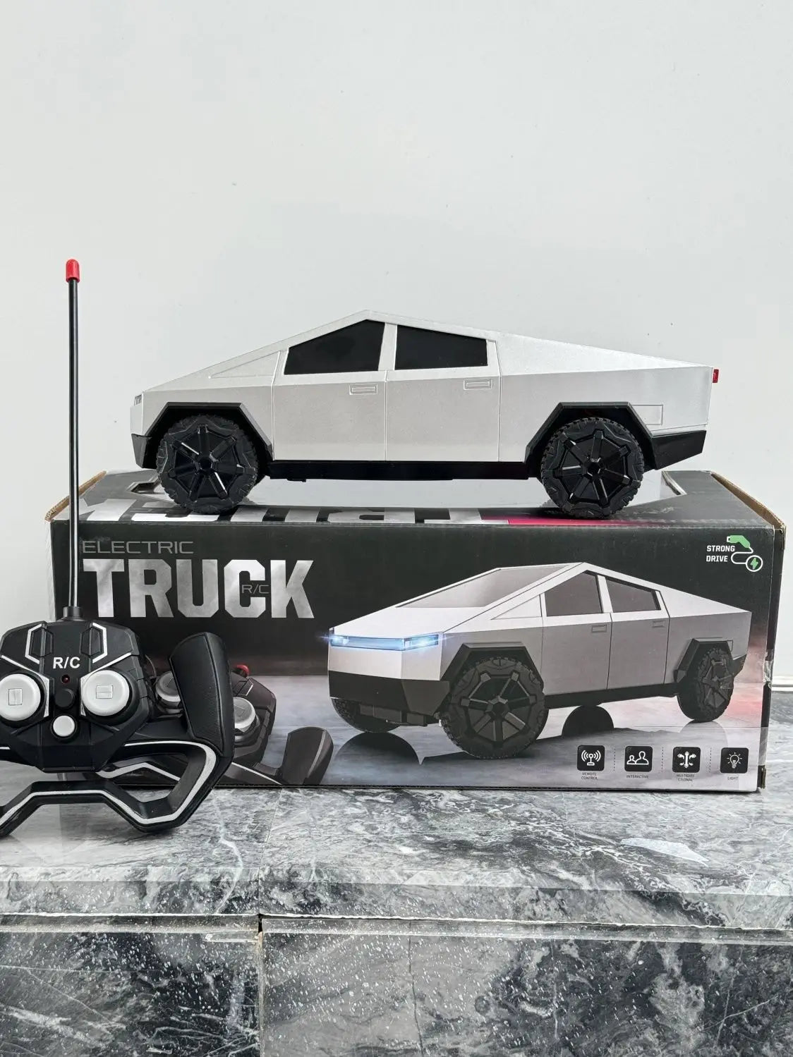 1:12 Rc Cybertruck Offroad Station Wagon Batmobile Rc Car Simulation Pickup Truck Simulation Collection Model Kids Toys Boy Gift