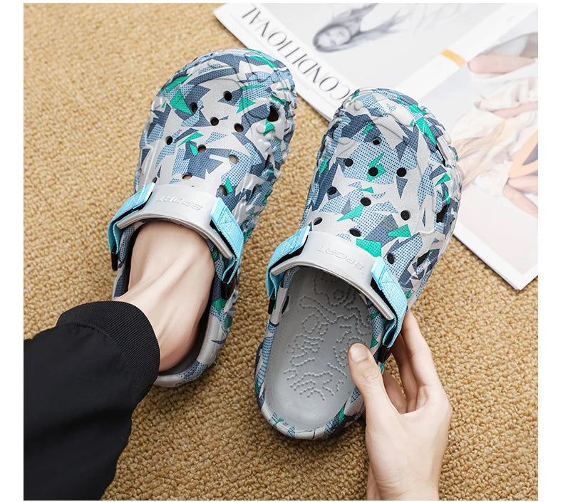 New Men's Clogs Slippers Sandal Male Garden Shoes Flat Camouflage Sandals Male Sneakers Outdoor Flip Flops Home Clogs