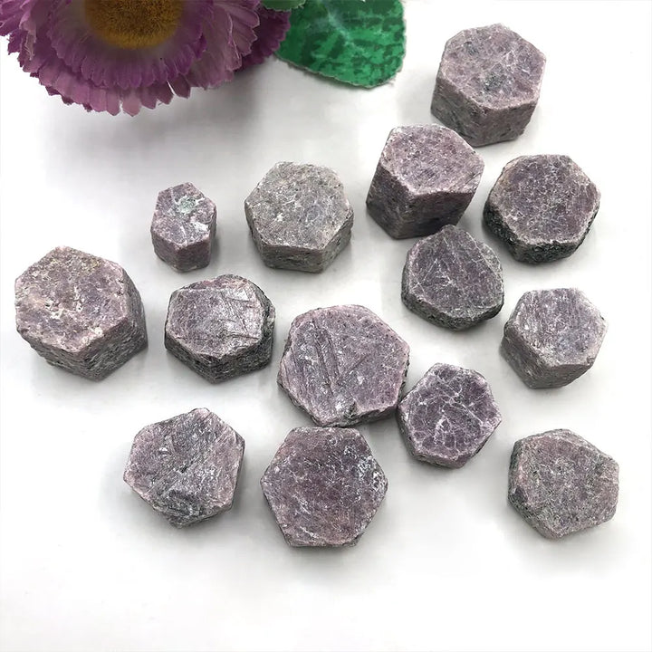 100g Bulk Natural Stone Raw Red Corundum Ruby Crystals Minerals Healing Stones Gemstones Reiki Home Decor Garden Decoration Gift